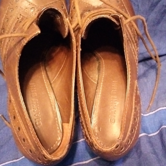Gianni Bini Brown Oxford Heels - Picture 10 of 12